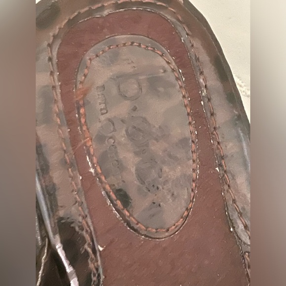 boc Brown Patent Leopard Print Thong Sandals - Picture 6 of 8